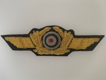 Luftwaffe Generals' hand embroidered cap wreath and cockade