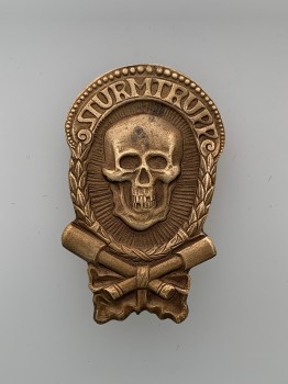 Imperial German WWI Stormtrooper Badge in Bronze. SUPERIOR QUALITY.