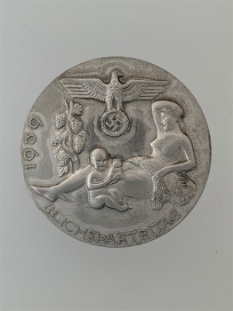 1939 Reichsparteitag commemorative rally badge
