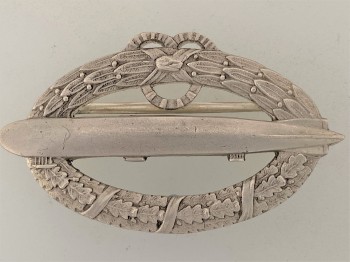 WWI German Army Airship ZEPPELIN  honour badge- Replacement.