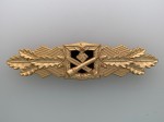 Army Close Combat Clasp in Gold