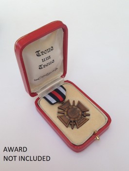 Imperial German Presentation case for the 1914-18 Honour cross.
