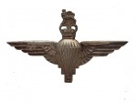 Parachute Regiment Officer's beret badge. Post 1952.