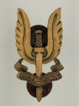 Variation S.A.S. Special Air Service metal cap badge insignia