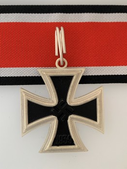 1939 Knights Cross of  the Iron Cross bright finish