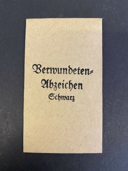 Issue envelope for the 1939 Wound badge in Black