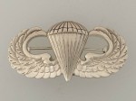 WW2 STYLE American U.S. Army Paratrooper metal jump wings badge. Full size pin back