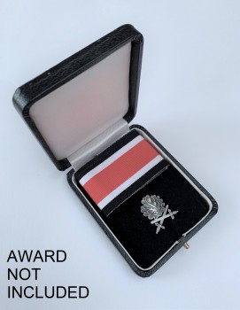 Presentation case for the Oakleaves-Oakleaves & Swords to the Knights Cross