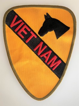 U.S. Army Vietnam War 1st Air Cavalry patch VIETNAM Red
