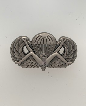 U.S. Army Vietnam War Paratrooper Bush Jumper'wings.